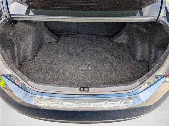 Certified 2018 Toyota Corolla SE w/ Carpet Mat Package (TMS) FWD image 6