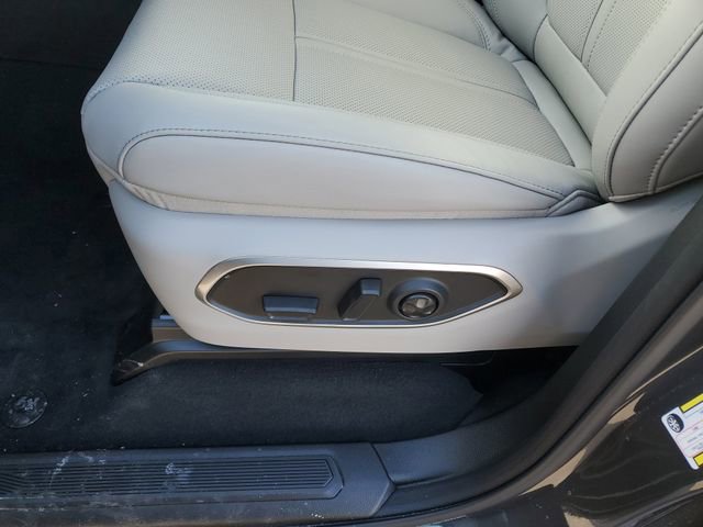 New 2026 Jeep Grand Wagoneer L 4WD image 13