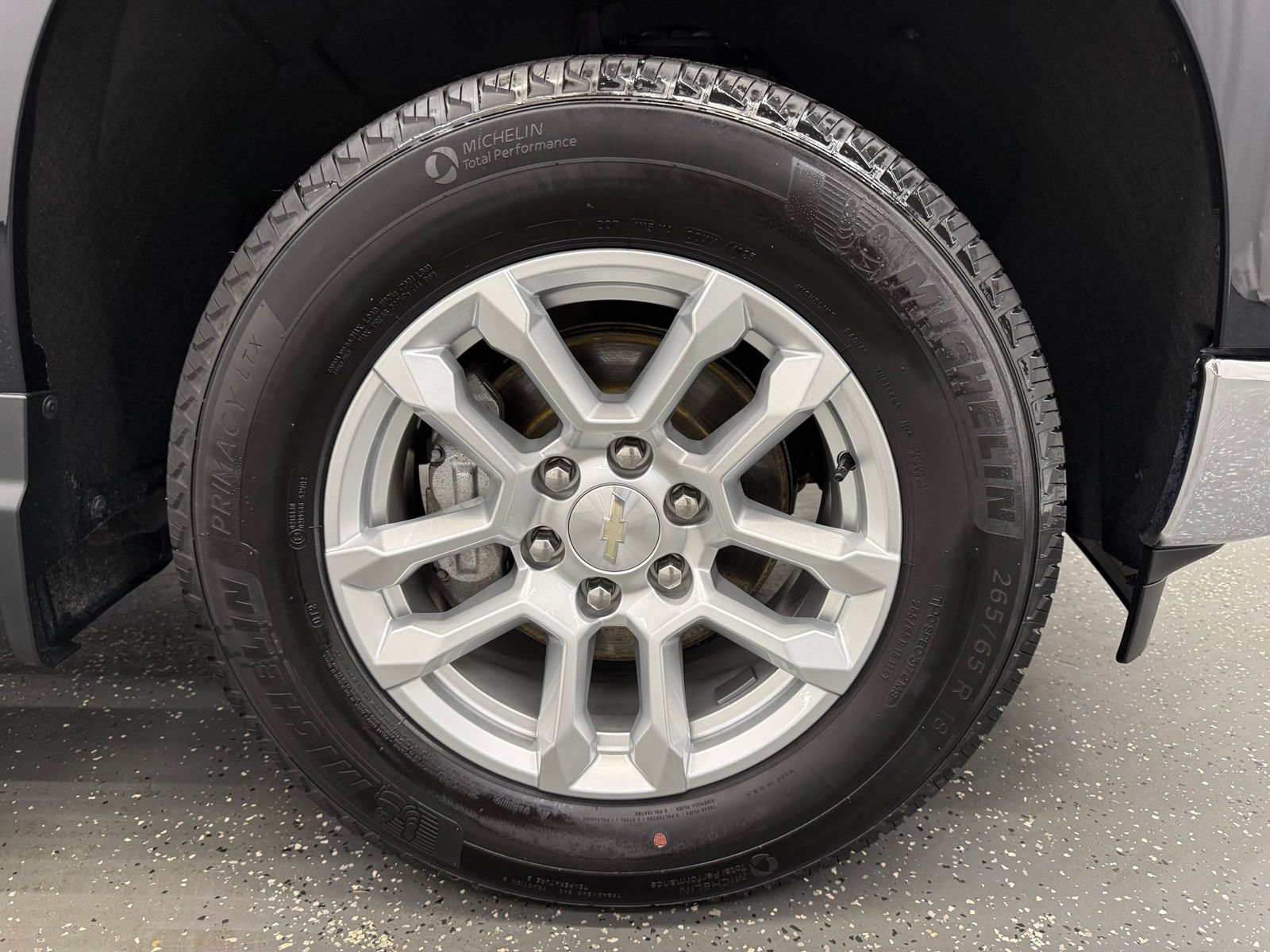 Used 2023 Chevrolet Silverado 1500 LT AWD/4WD image 21
