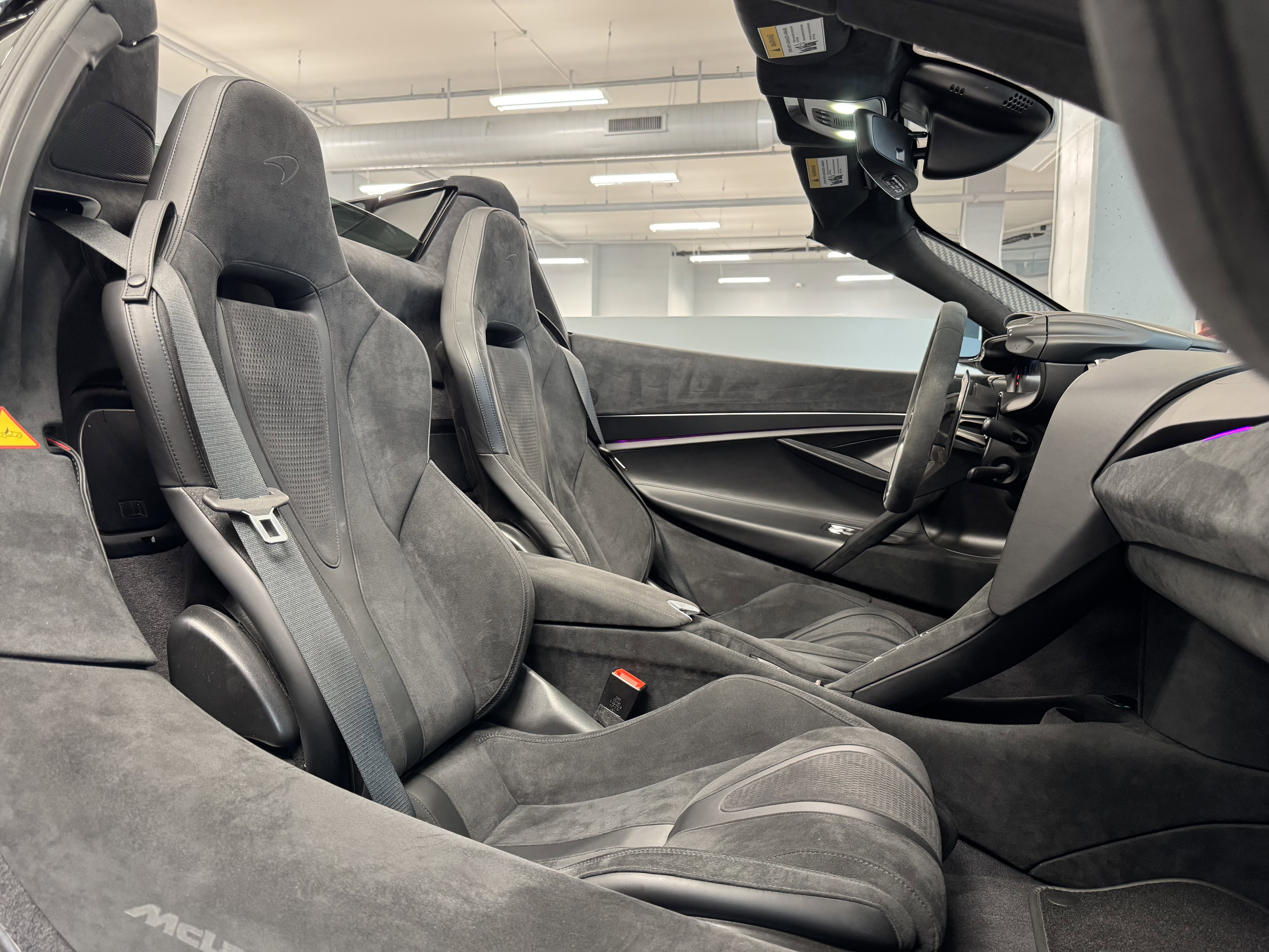 Used 2024 McLaren 750S Spider image 16