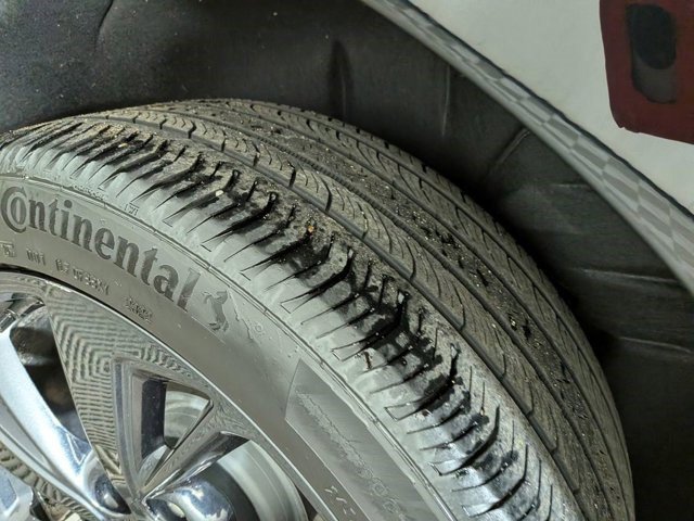 Certified 2023 Buick Envision Preferred w/ Sport Touring Package AWD/4WD image 15