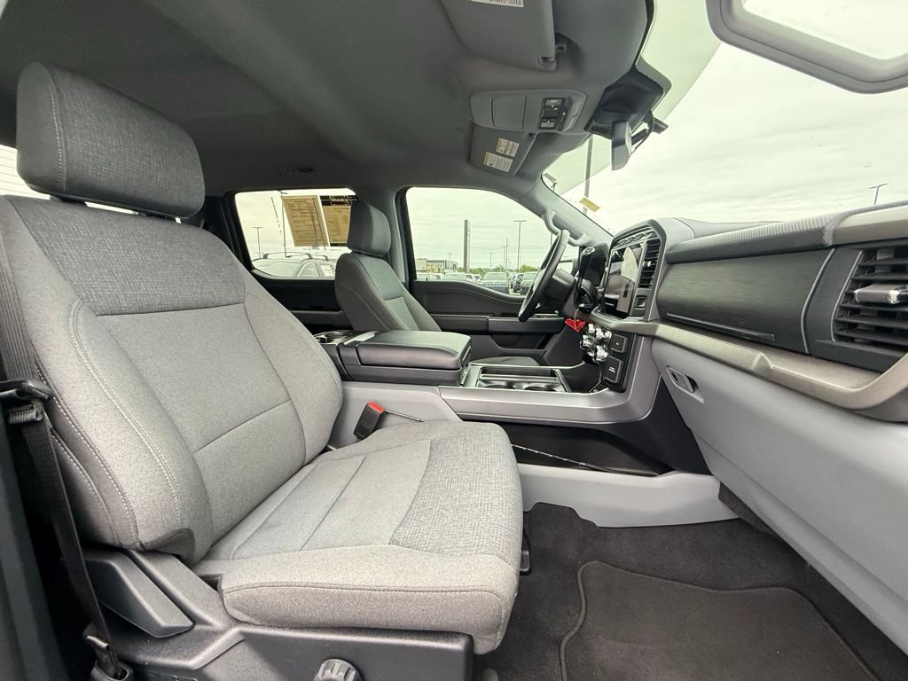 Used 2024 Ford F150 XLT w/ Mobile Office Package RWD image 28