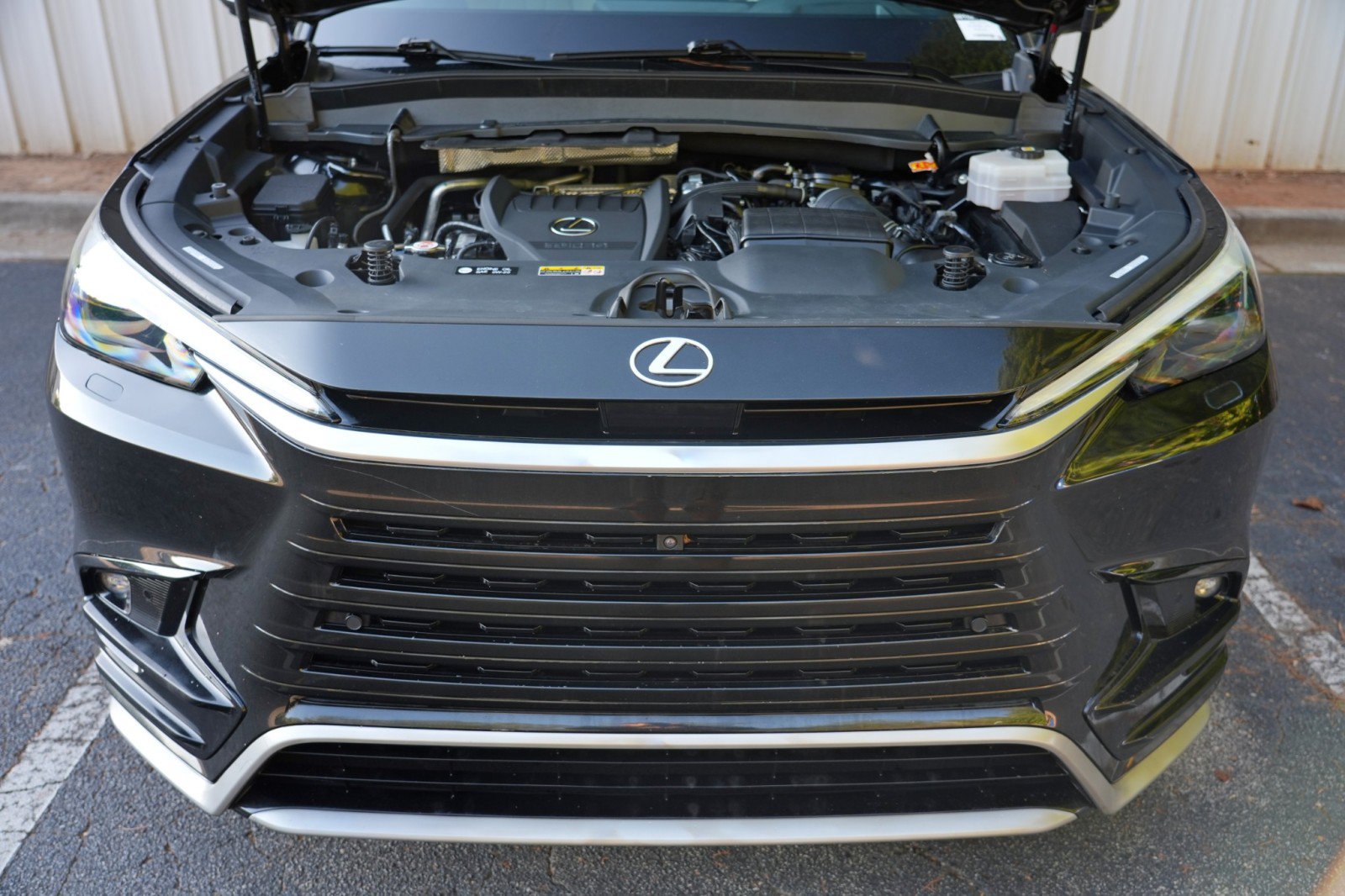 Used 2024 Lexus TX 500h AWD w/ Technology Package image 8