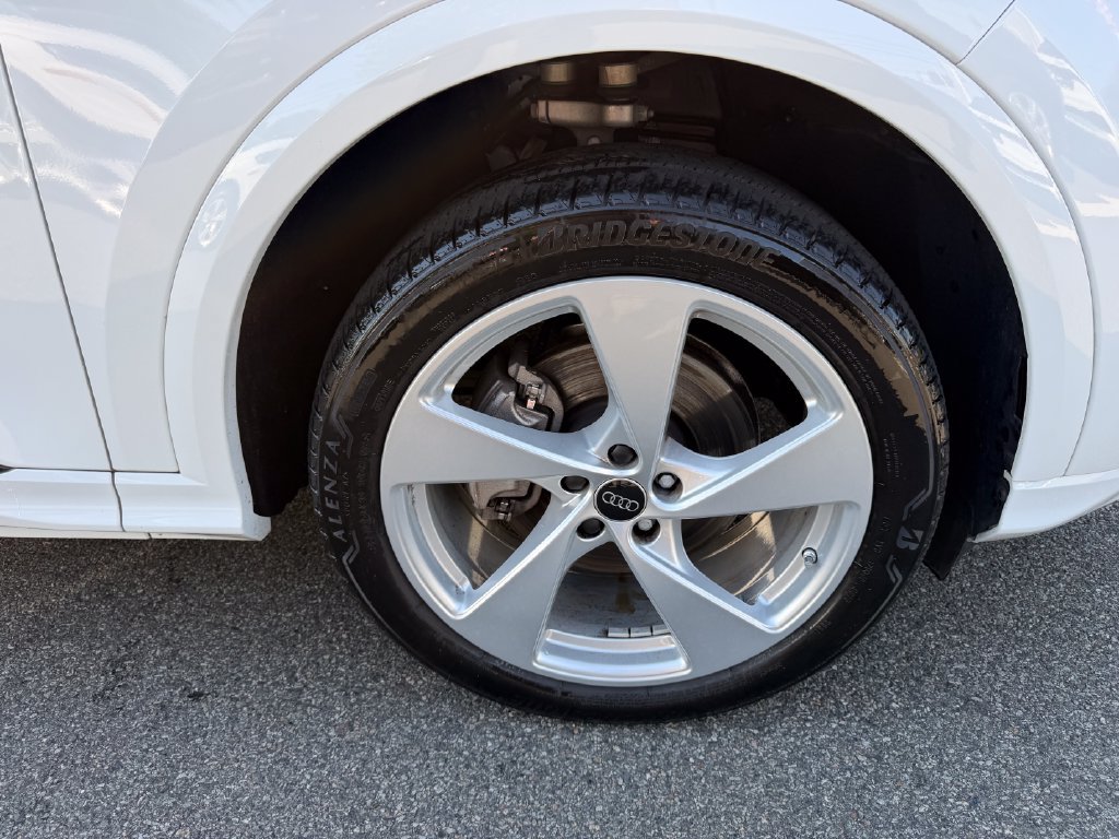 Used 2025 Audi Q5 Premium Plus w/ Premium Plus AWD/4WD image 12