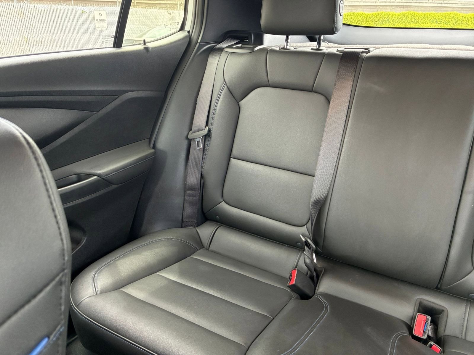 Used 2025 Buick Envista Sport Touring image 38