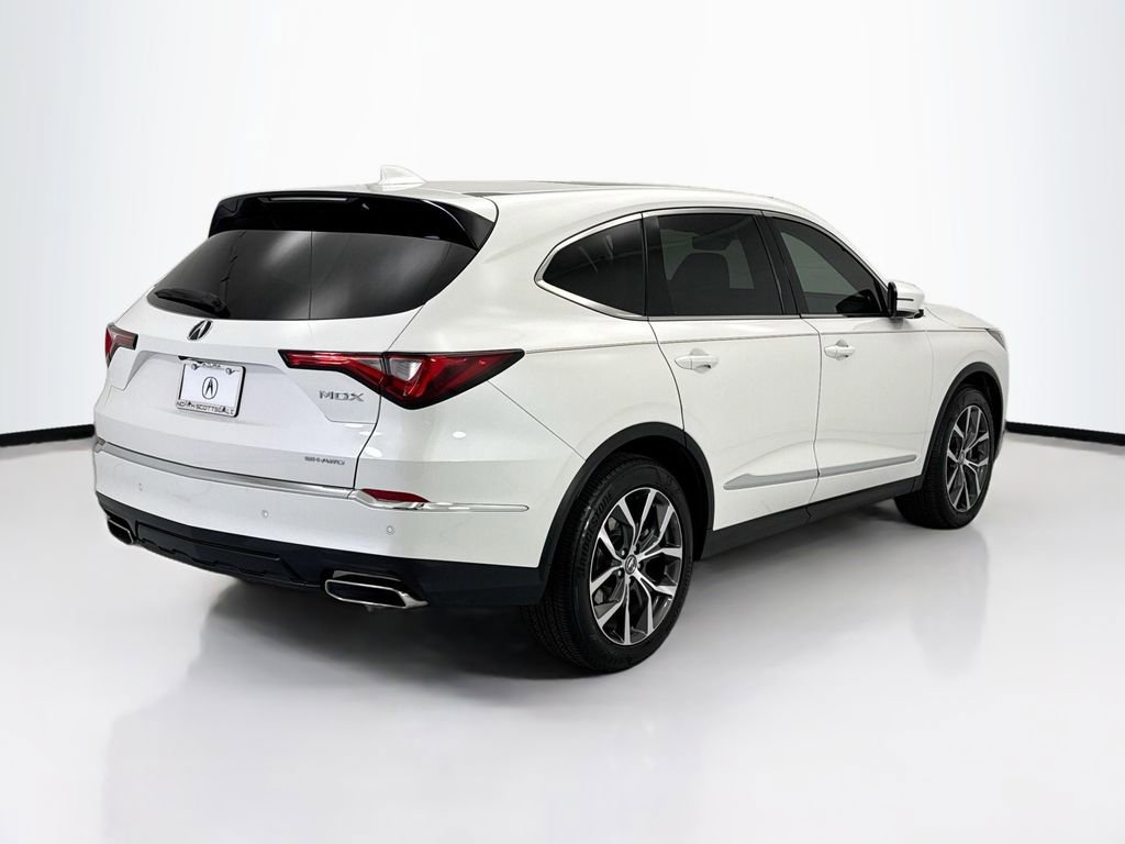 Used 2024 Acura MDX SH-AWD w/ Technology Package image 5