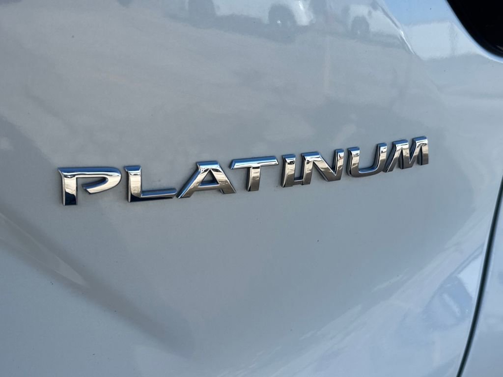 Used 2023 Nissan Murano Platinum w/ Cargo Package image 6