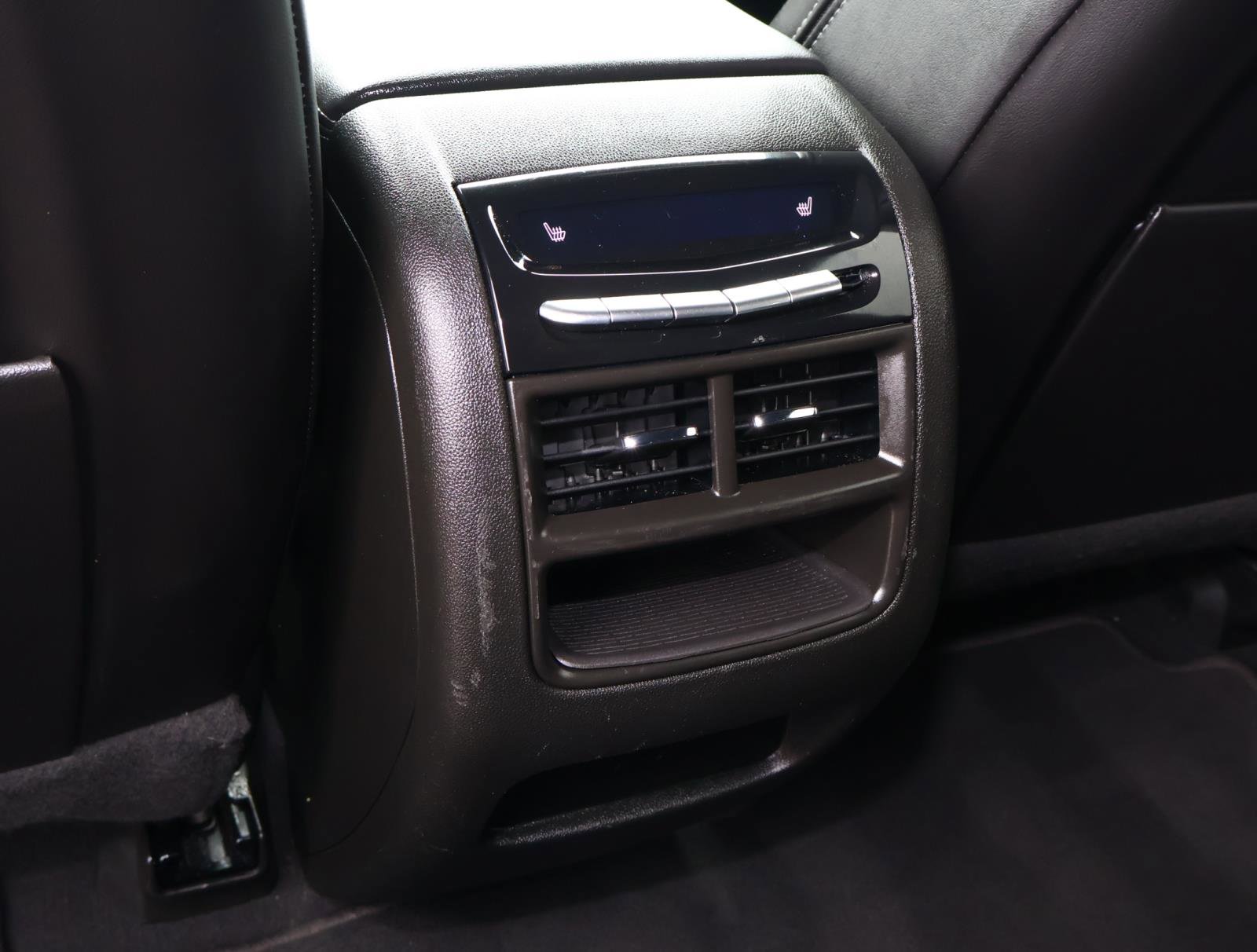 Certified 2024 Cadillac XT5 Premium Luxury image 18