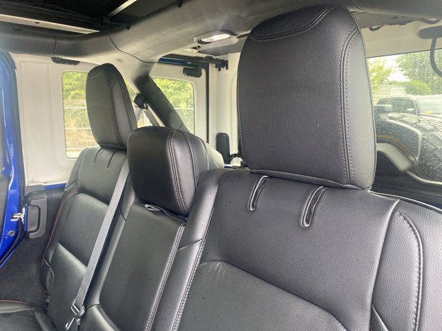 Used 2019 Jeep Wrangler Unlimited Rubicon AWD/4WD image 12