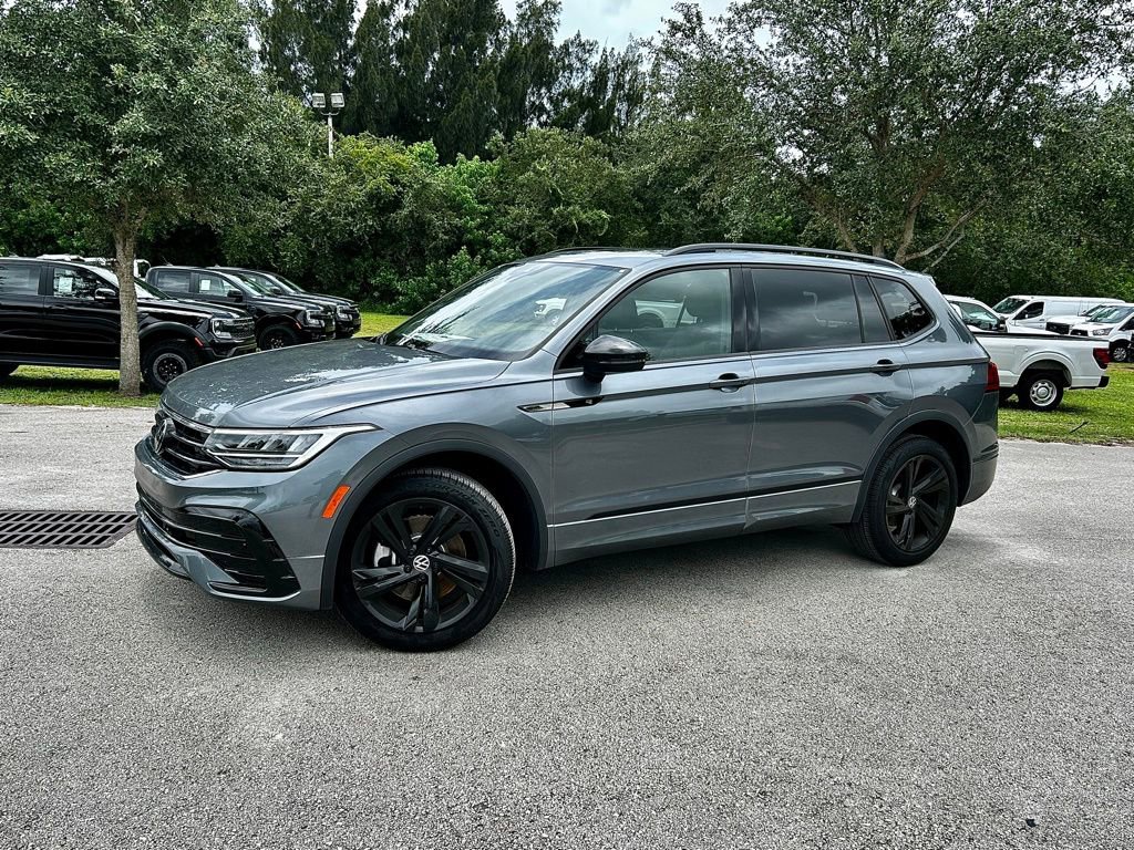 Used 2024 Volkswagen Tiguan SE R-Line