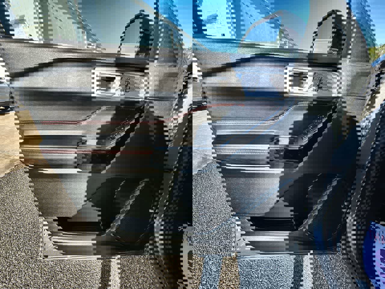 Used 2023 Ford Explorer ST-Line w/ Class IV Trailer Tow Package image 22