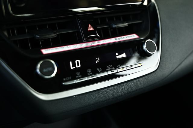 Used 2024 Toyota Corolla LE FWD image 35
