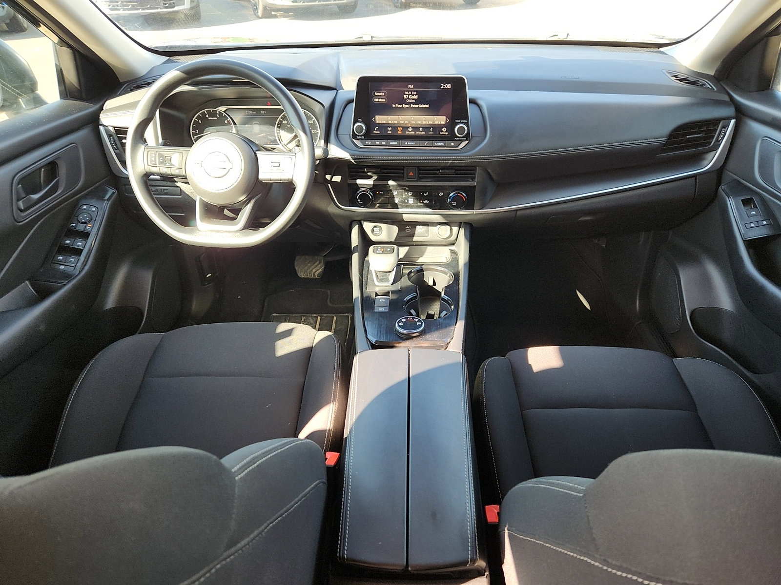 Used 2024 Nissan Rogue S image 11