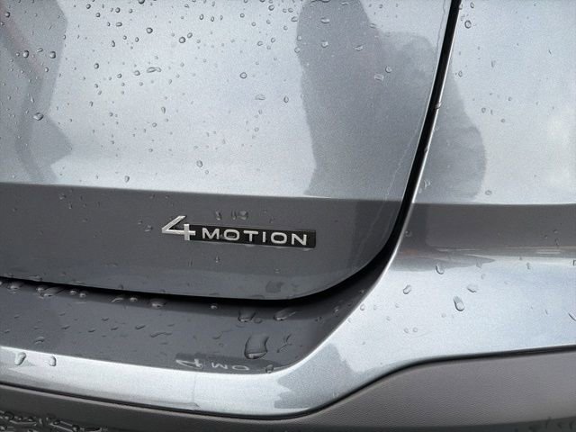 Used 2025 Volkswagen Taos S image 9