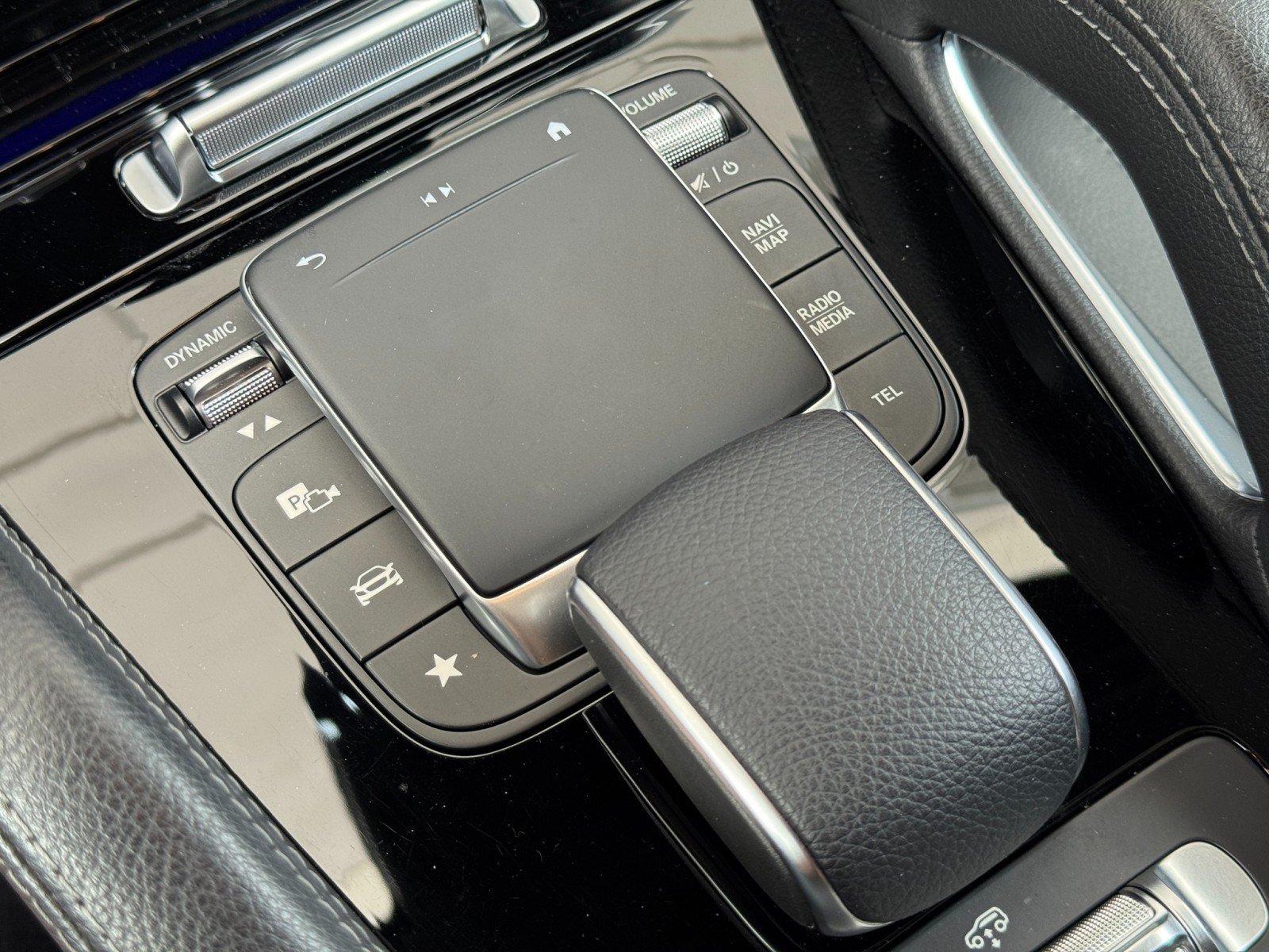 Used 2023 Mercedes-Benz GLS 450 4MATIC image 36