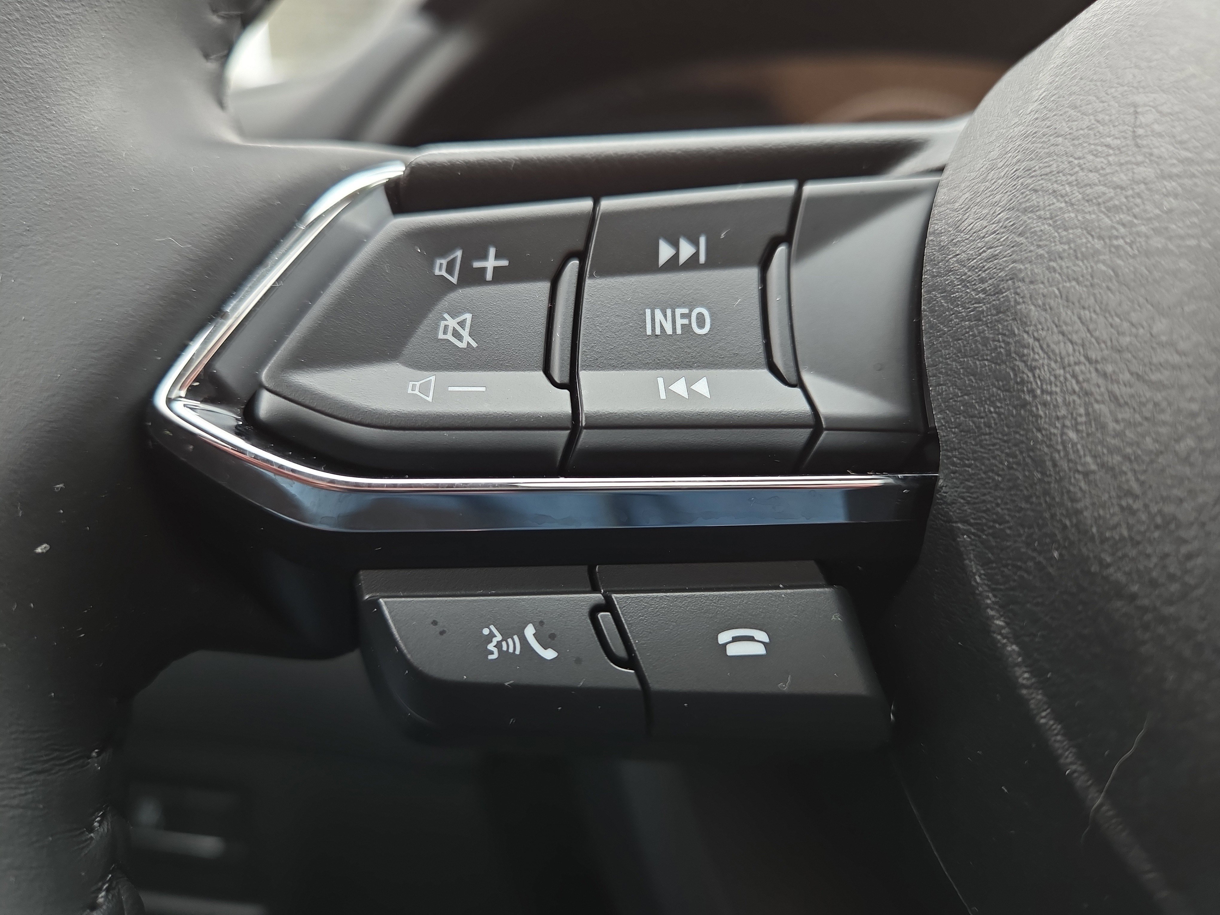 Used 2025 MAZDA CX-5 AWD 2.5 S w/ Preferred Package image 18