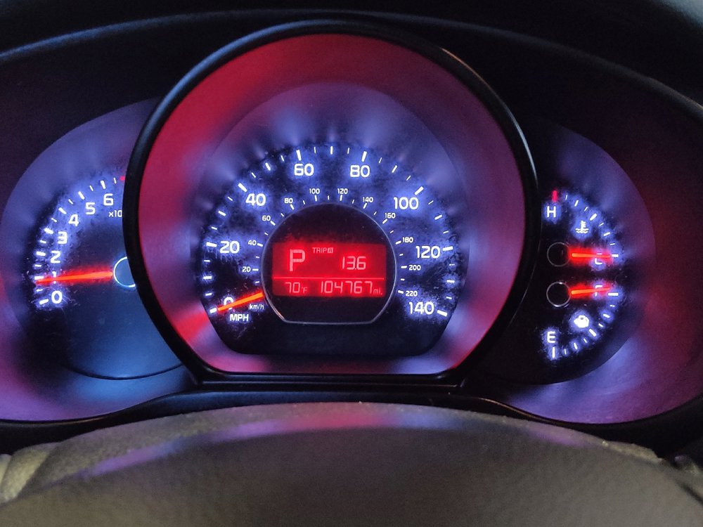 Used 2015 Kia Soul + FWD image 23