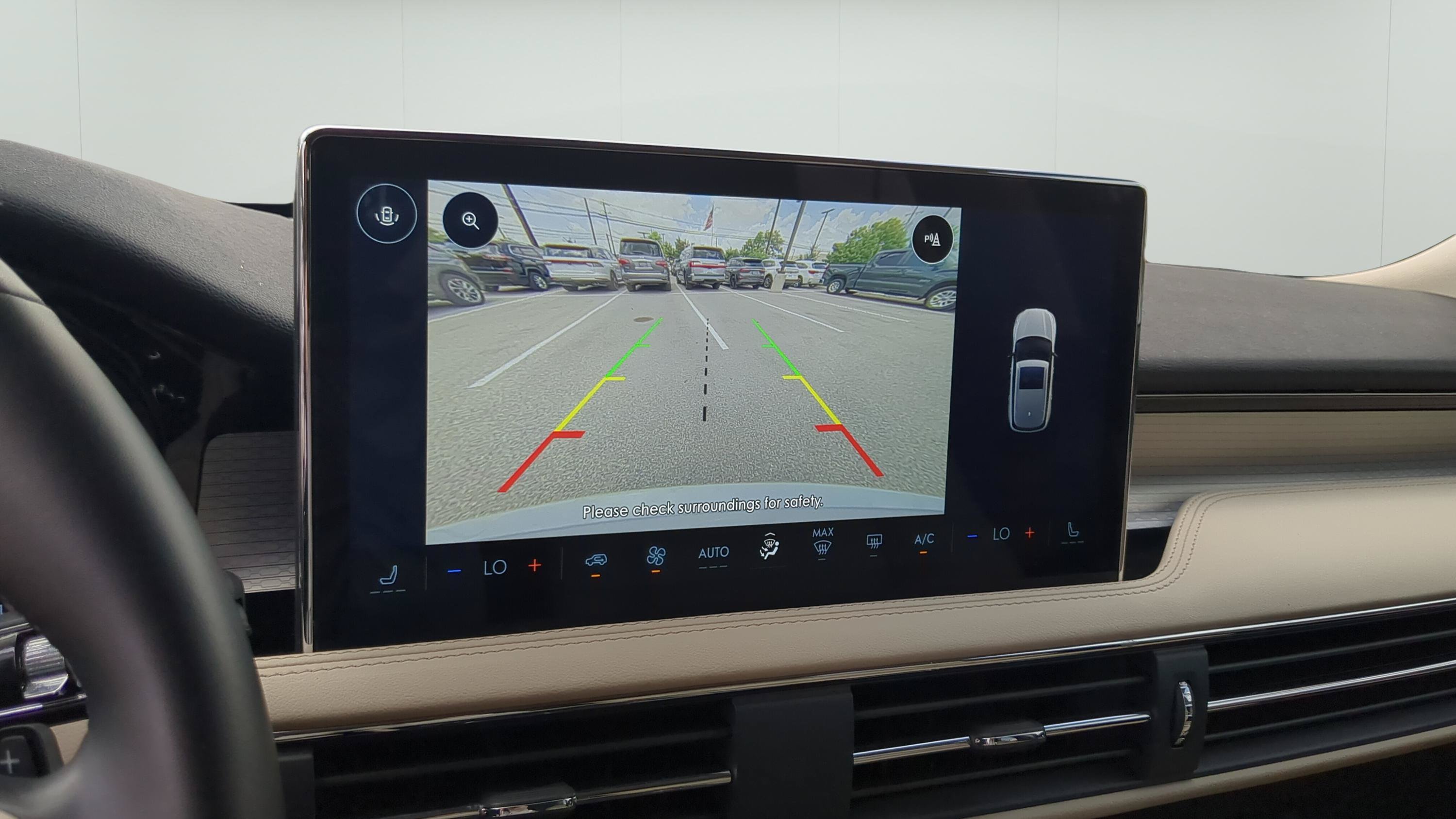 Used 2025 Lincoln Corsair AWD image 15