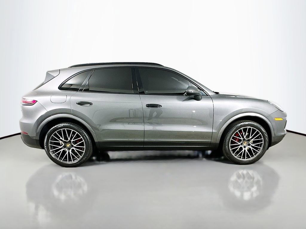 Used 2019 Porsche Cayenne Base image 9