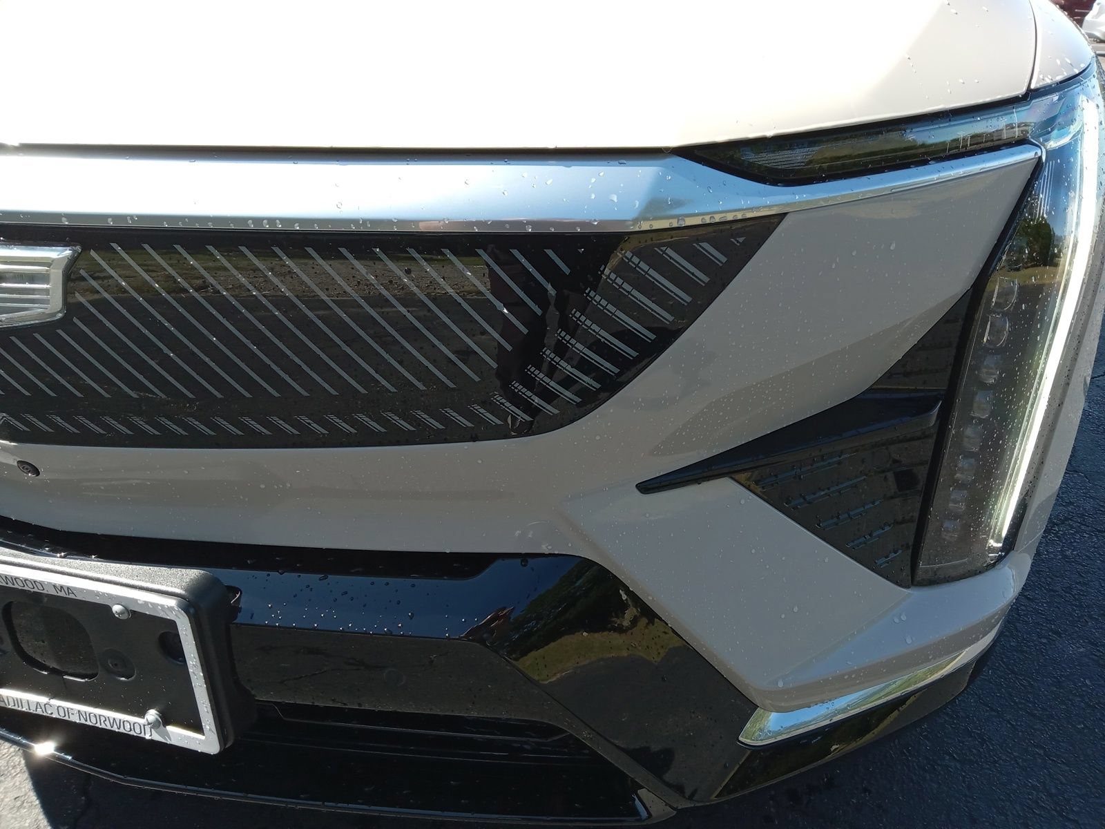 New 2027 Cadillac Optiq Premium Luxury AWD/4WD image 7