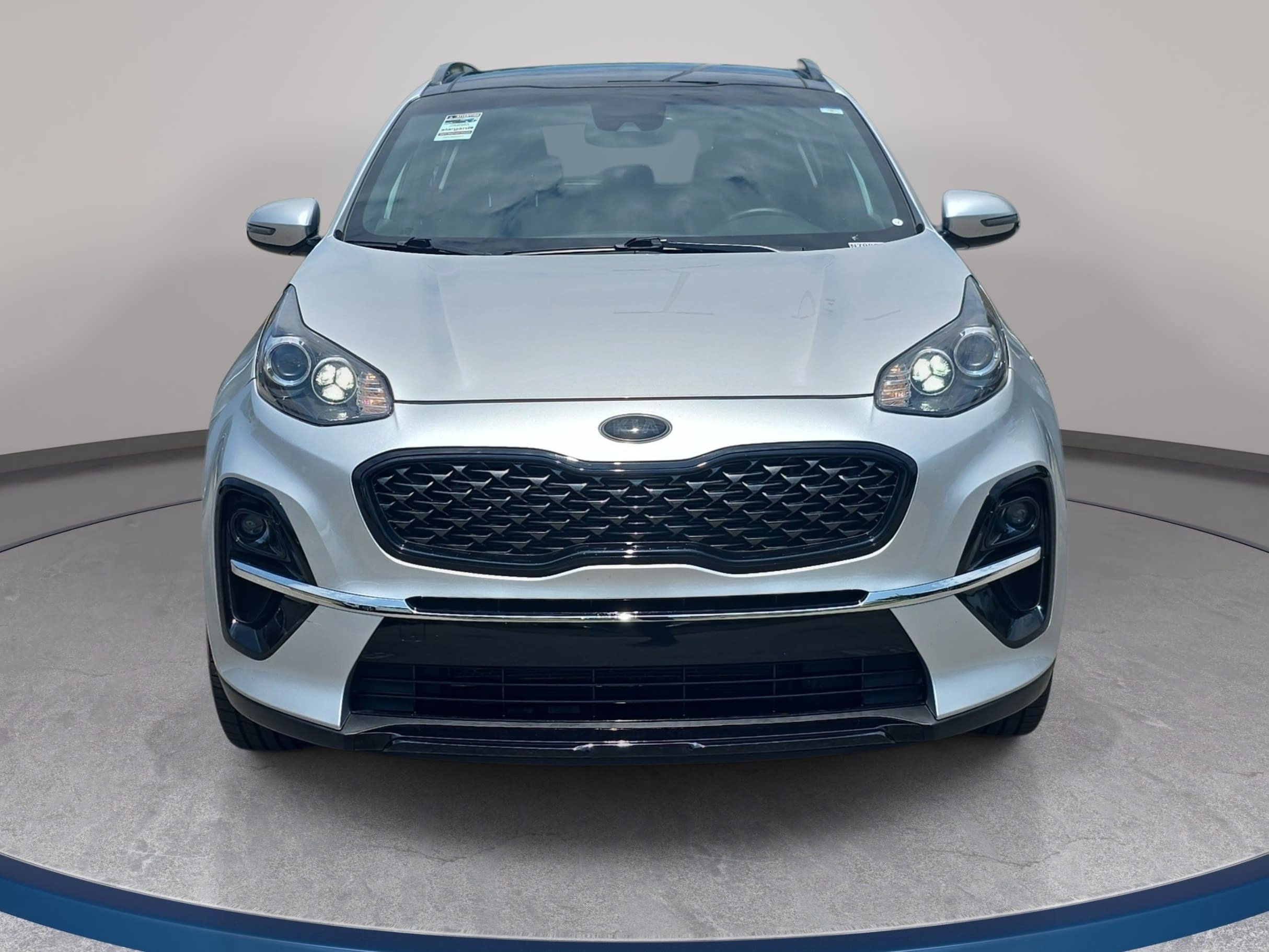 Used 2022 Kia Sportage Nightfall Edition FWD image 2