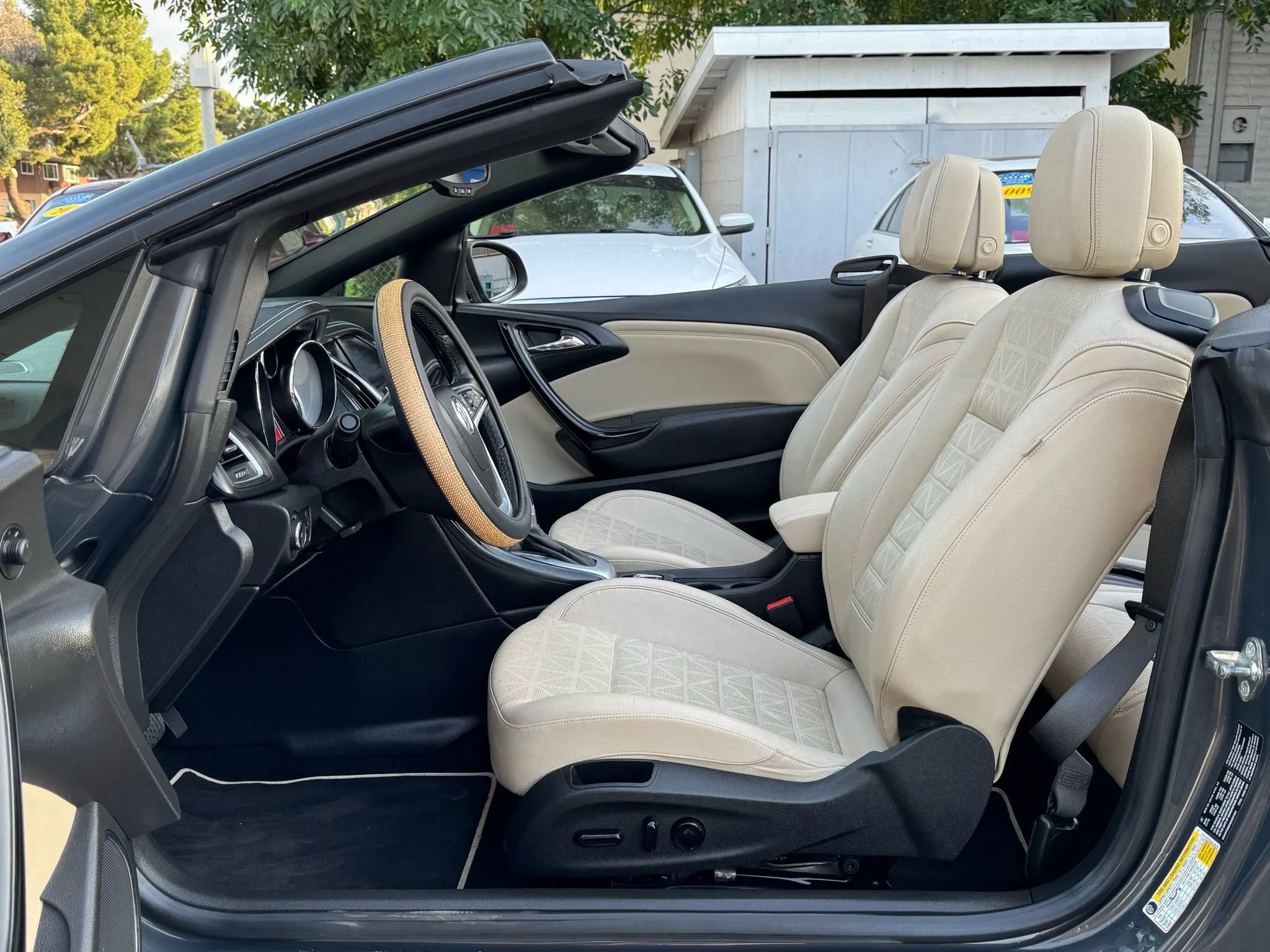 Used 2016 Buick Cascada Premium image 35