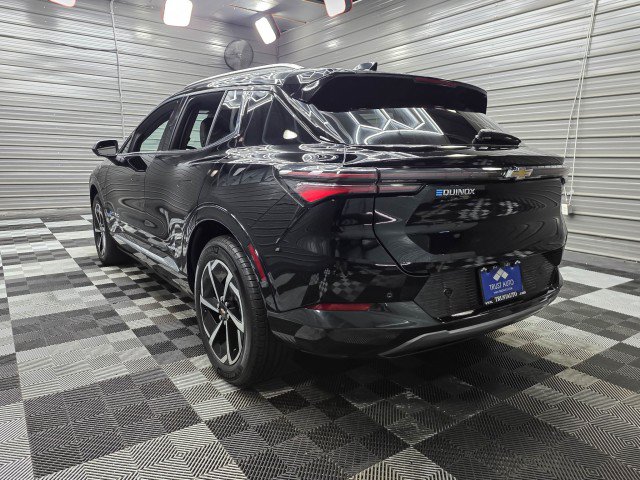 Used 2025 Chevrolet Equinox EV LT w/ Convenience Package FWD image 8