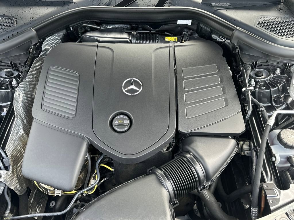 Certified 2025 Mercedes-Benz GLC 300 4MATIC image 17