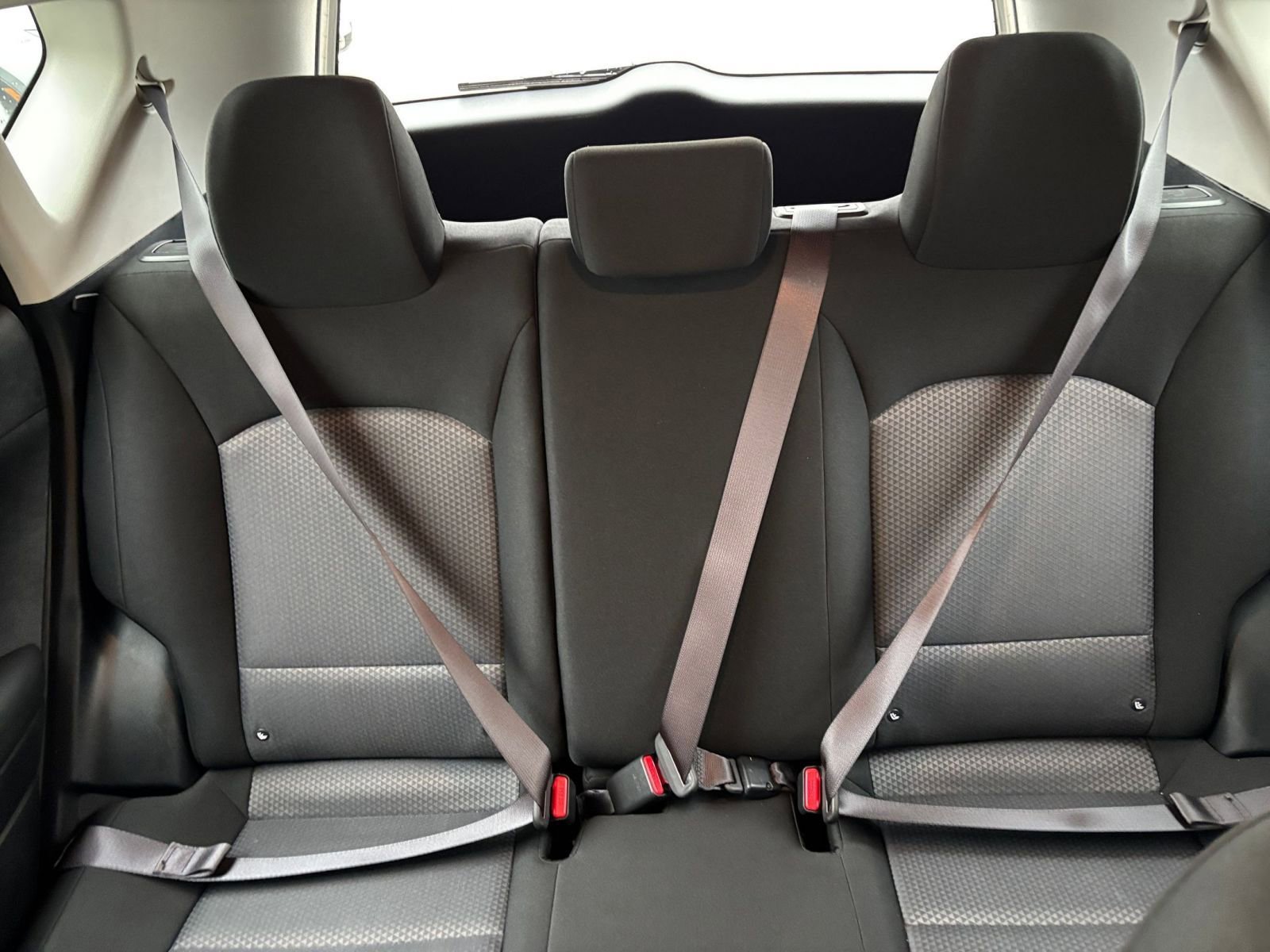 Used 2025 Kia Soul LX w/ LX Technology Package FWD image 38