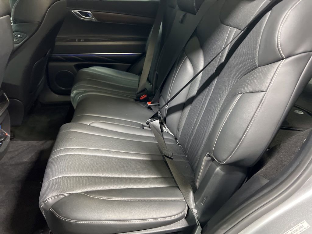 Used 2024 Genesis GV80 2.5T image 21