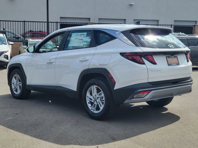 New 2026 Hyundai Tucson SE image 3