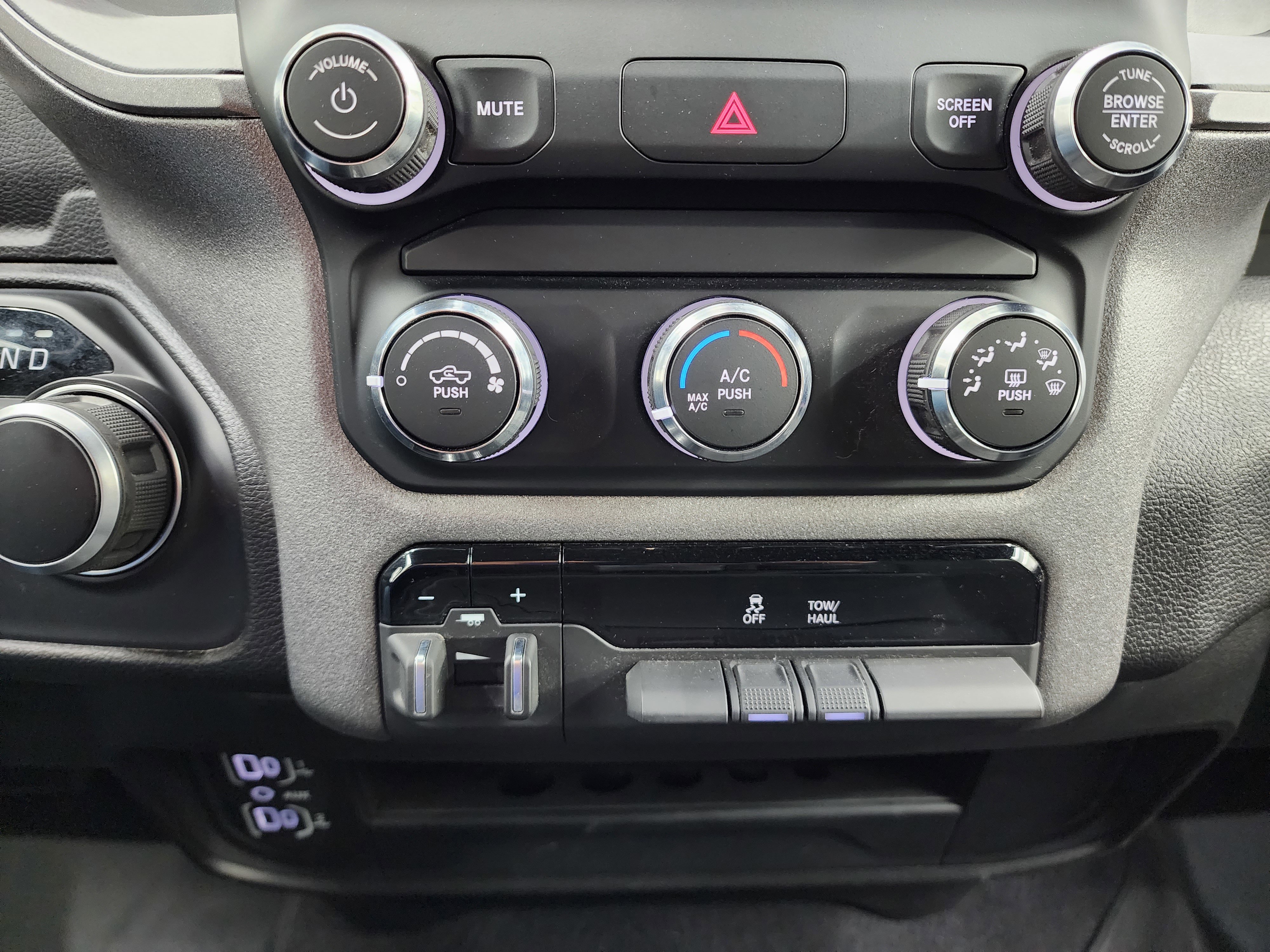 Used 2024 RAM 2500 Tradesman w/ Protection Group image 15