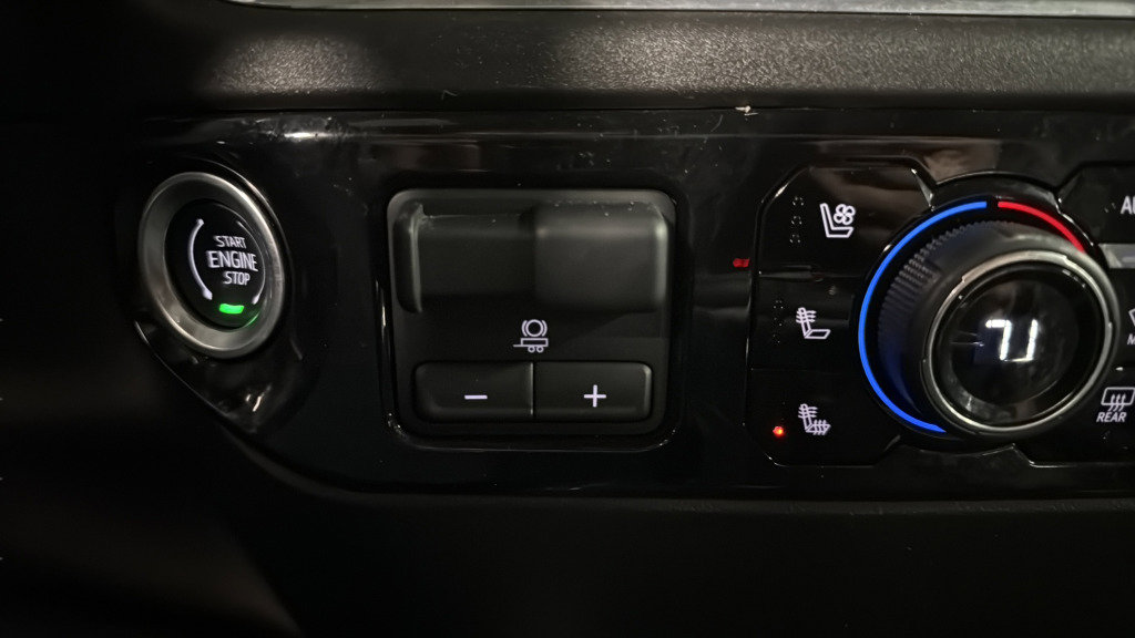 Used 2024 Chevrolet Silverado 1500 LTZ image 38