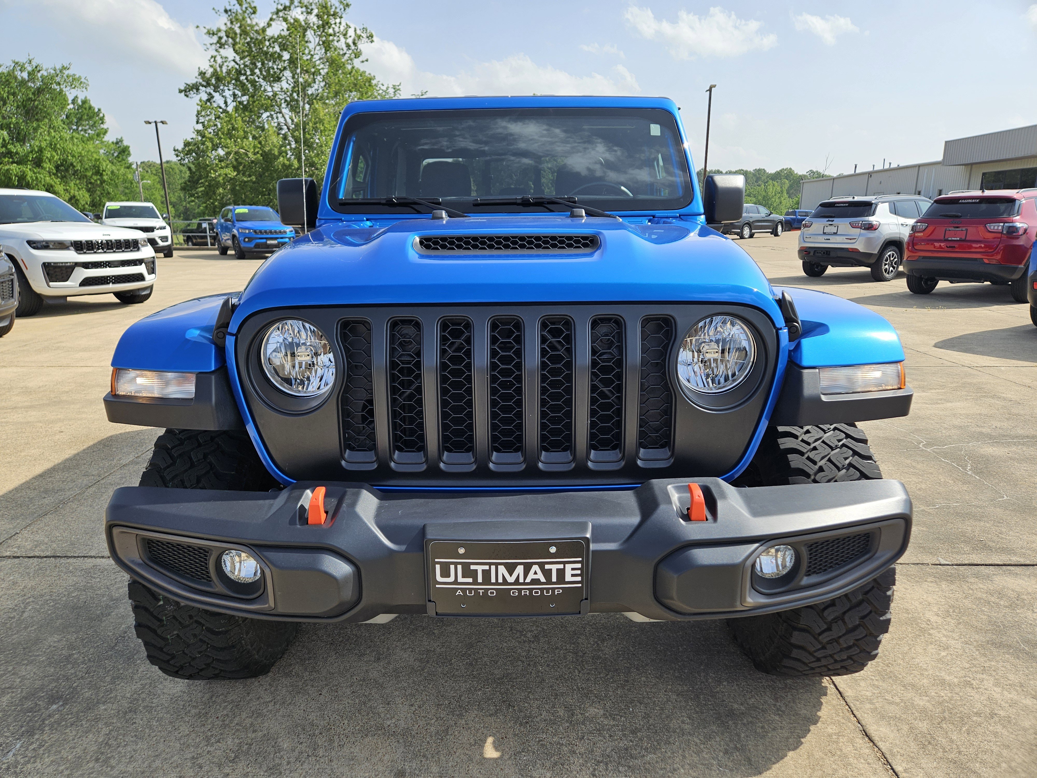 Used 2021 Jeep Gladiator Mojave w/ Trailer Tow Package AWD/4WD image 9
