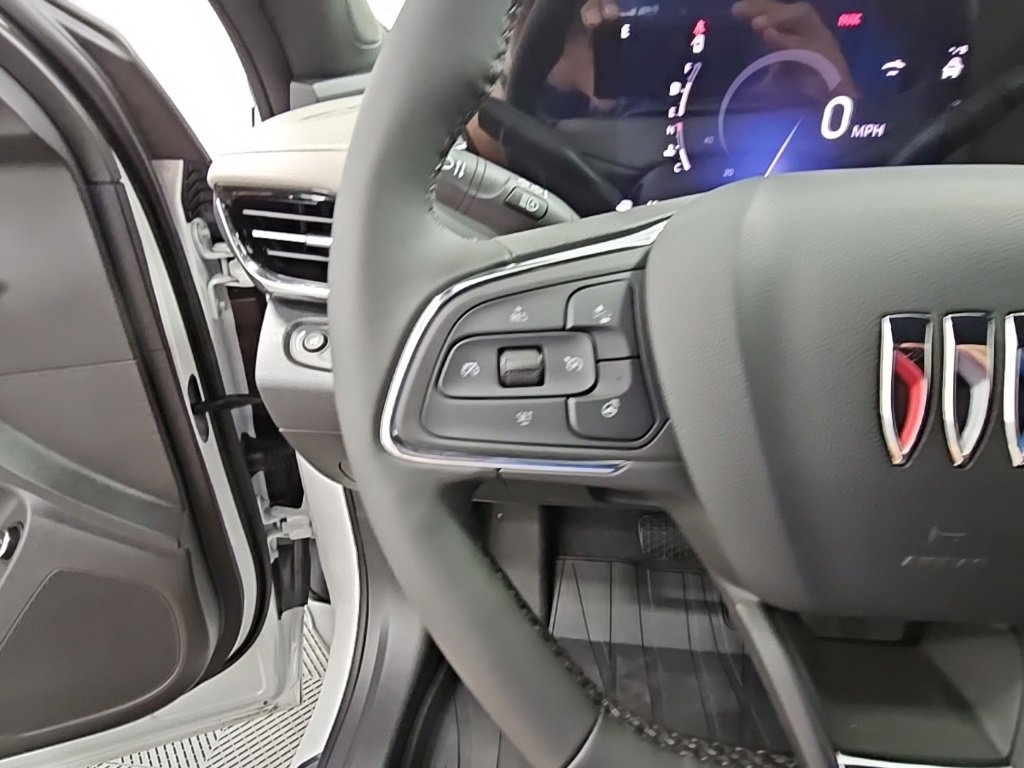 New 2025 Buick Envista Avenir image 24