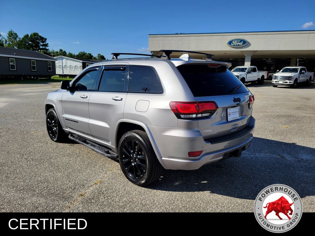 Used 2020 Jeep Grand Cherokee Altitude RWD image 4