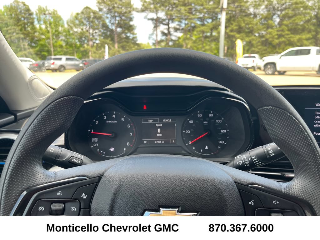 Used 2025 Chevrolet Trax LS FWD image 12