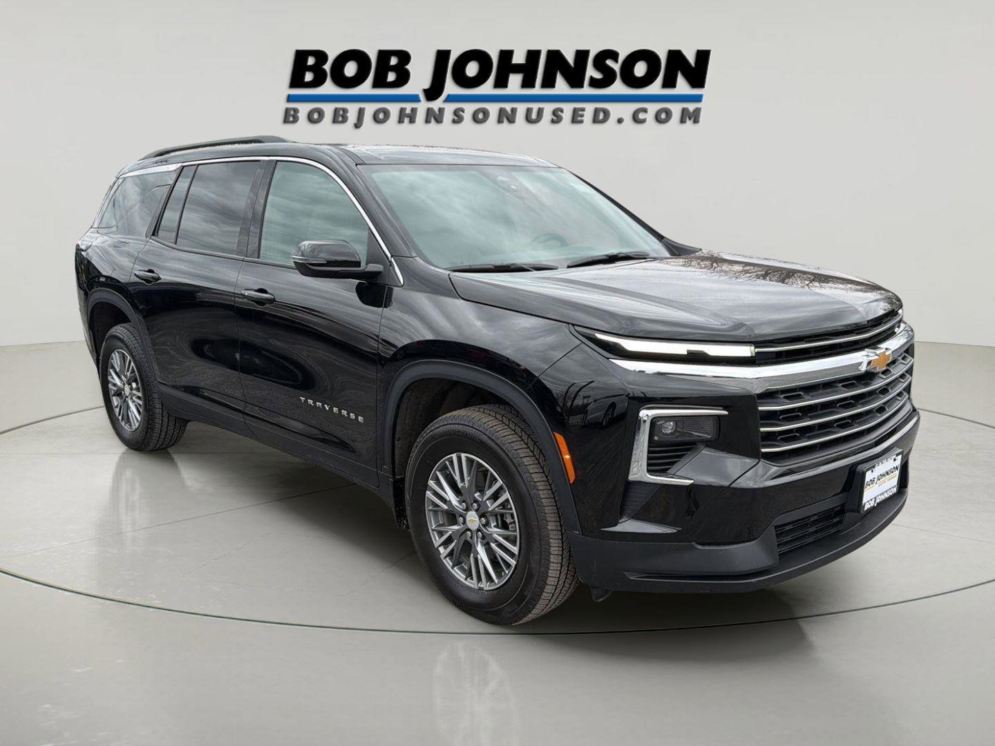 Used 2026 Chevrolet Traverse LT w/ LPO, Floor Liner Package image 1