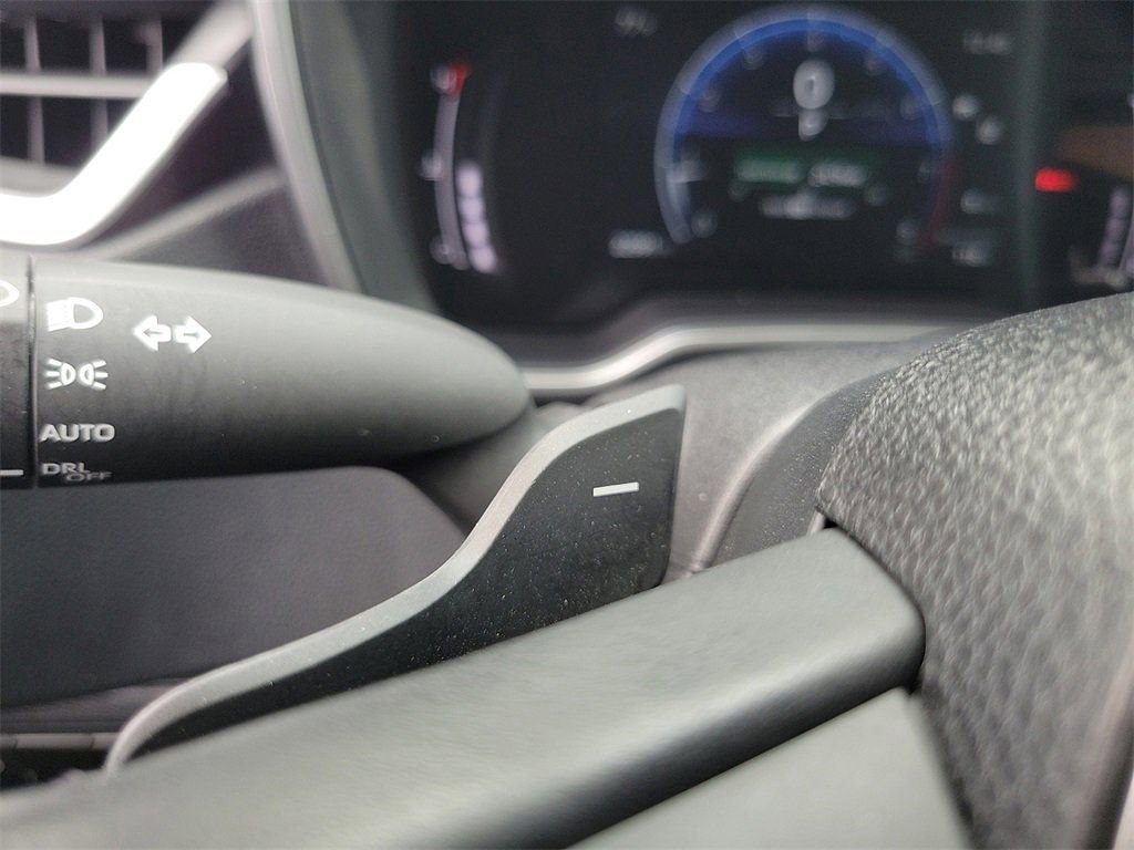 Used 2024 Toyota Corolla XSE image 8