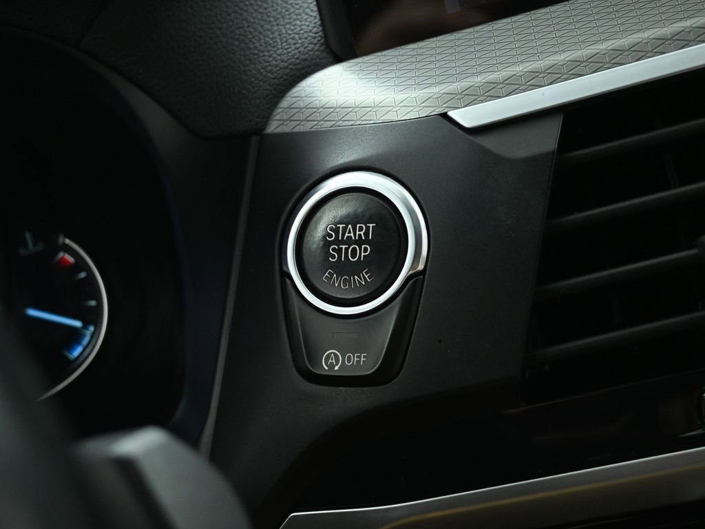 Used 2018 BMW X3 M40i image 43