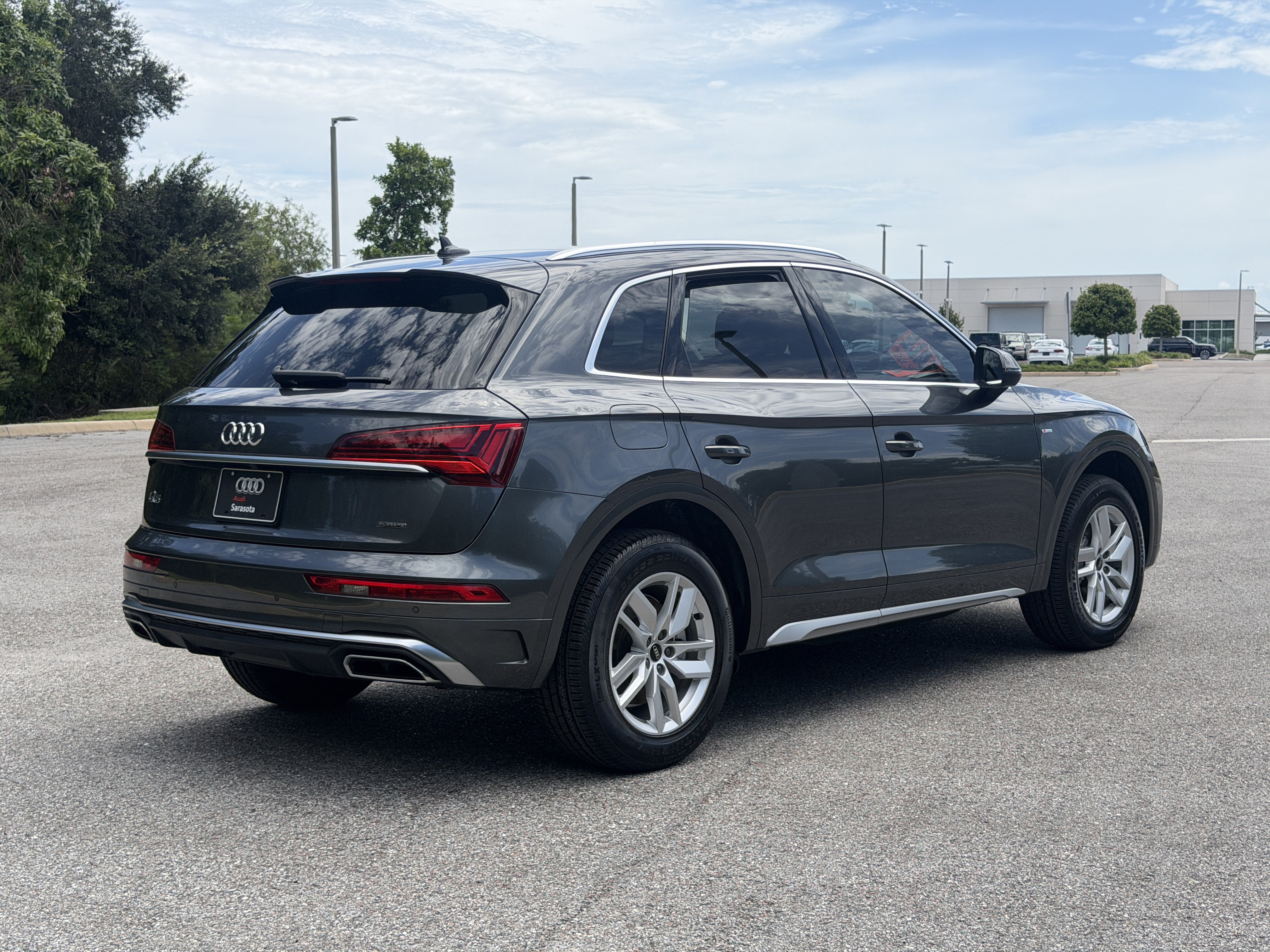 Used 2024 Audi Q5 2.0T Premium w/ Convenience Package AWD/4WD image 7