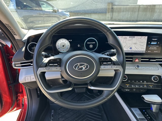 Used 2021 Hyundai Elantra Limited image 28