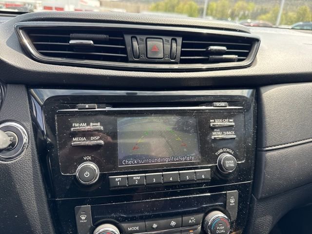 Used 2017 Nissan Rogue SV w/ Sun & Sound Touring Package AWD/4WD image 14