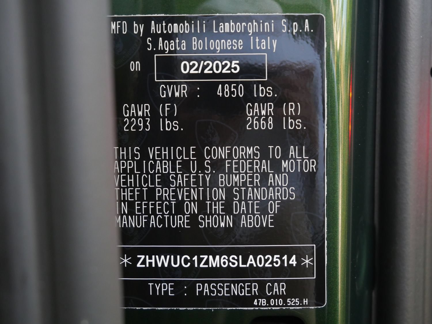 Used 2025 Lamborghini Revuelto AWD/4WD image 32