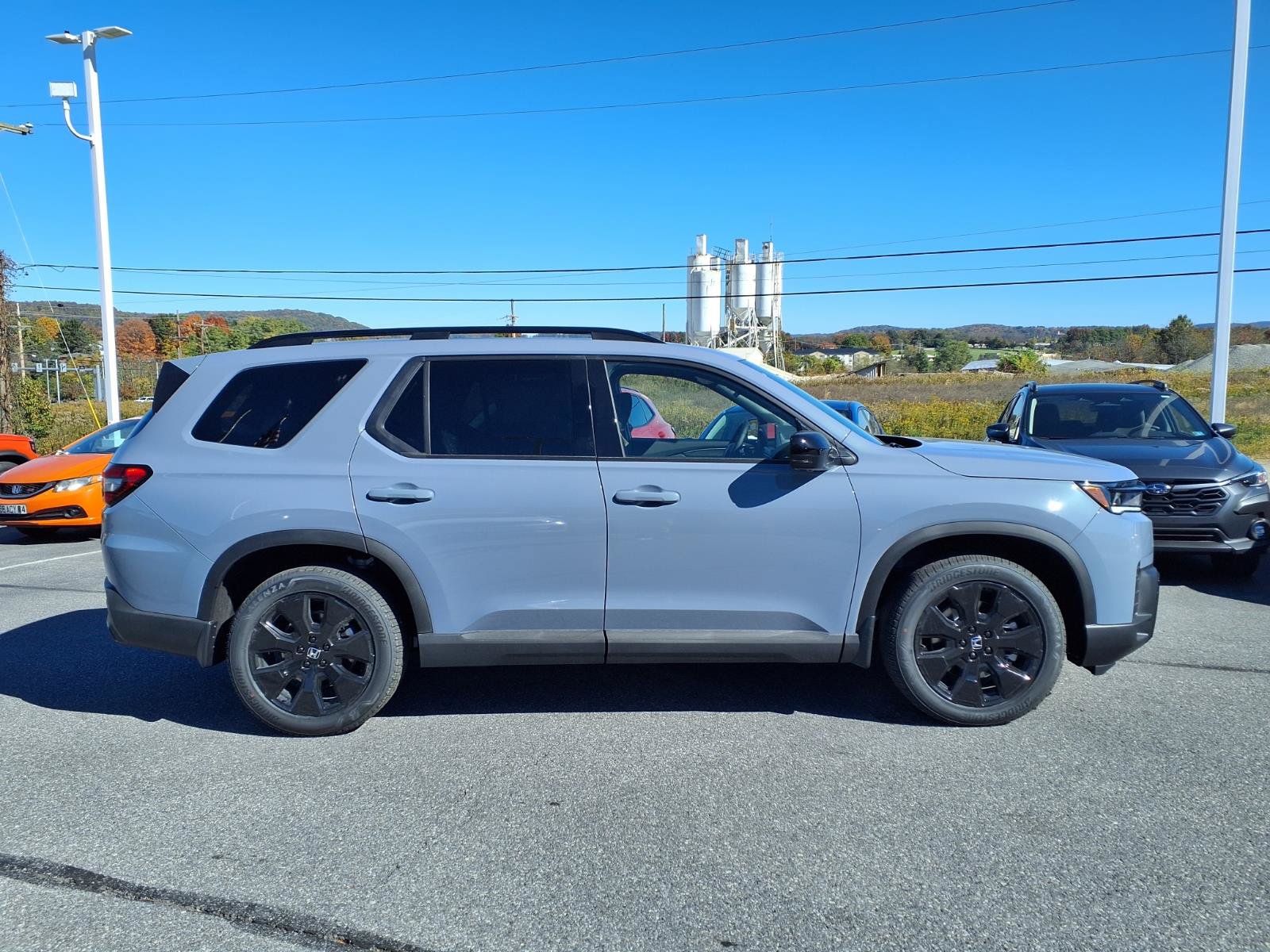 New 2026 Honda Pilot Black Edition image 2