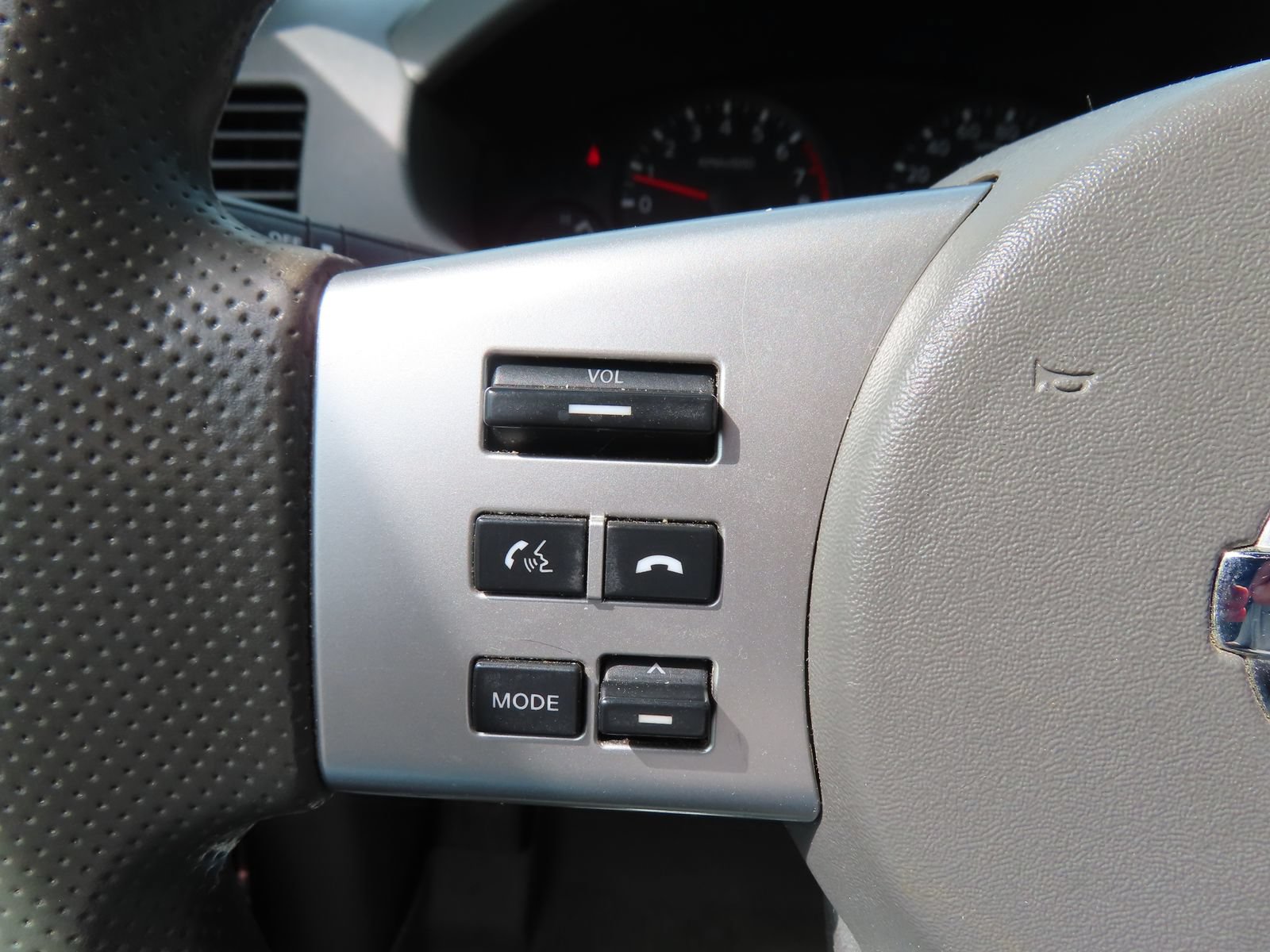 Used 2016 Nissan Frontier SV AWD/4WD image 17