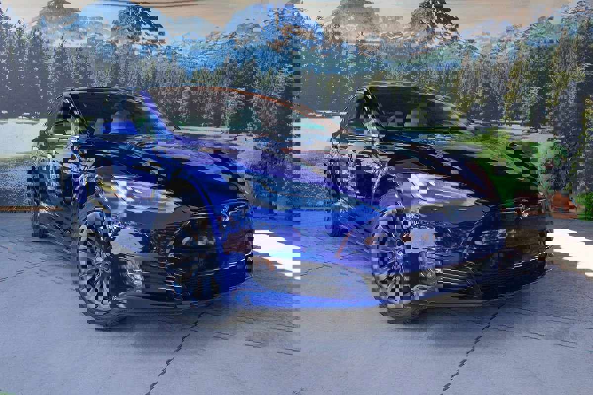 Used 2018 Tesla Model S 75D image 3