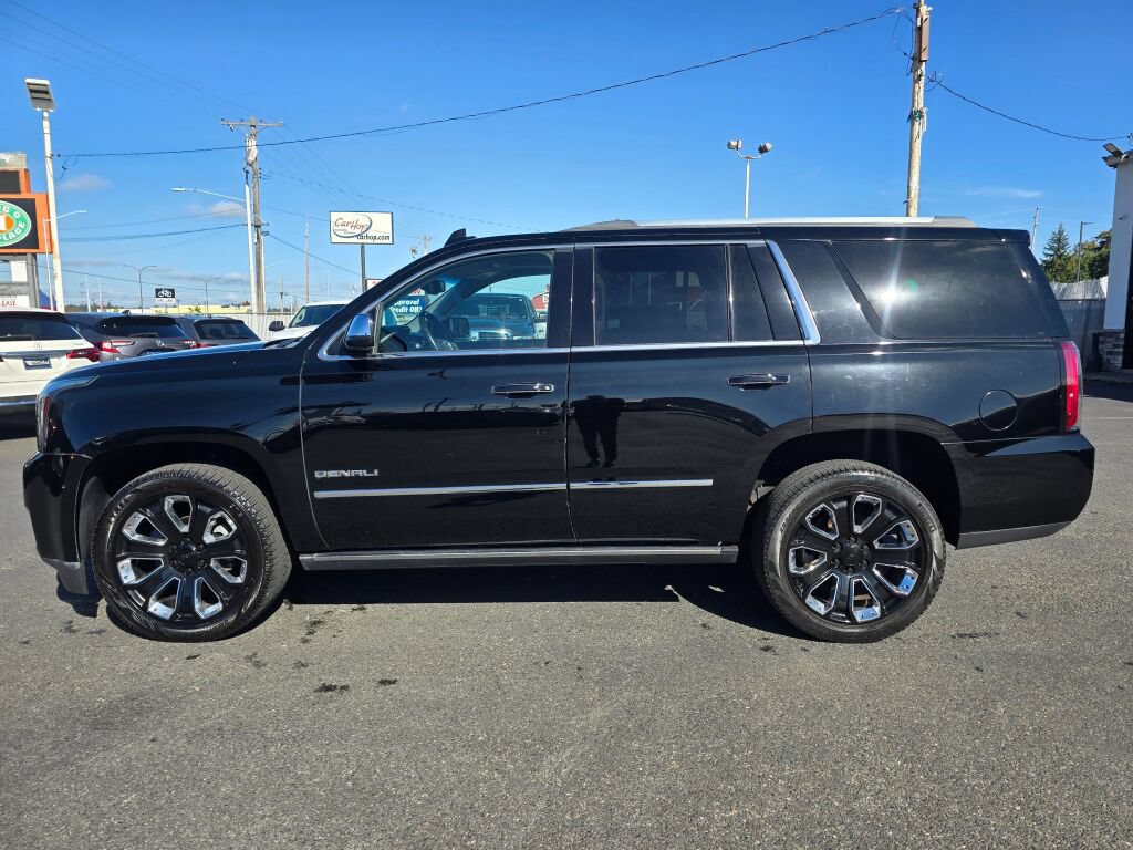Used 2019 GMC Yukon Denali w/ Denali Ultimate Black Edition AWD/4WD image 9