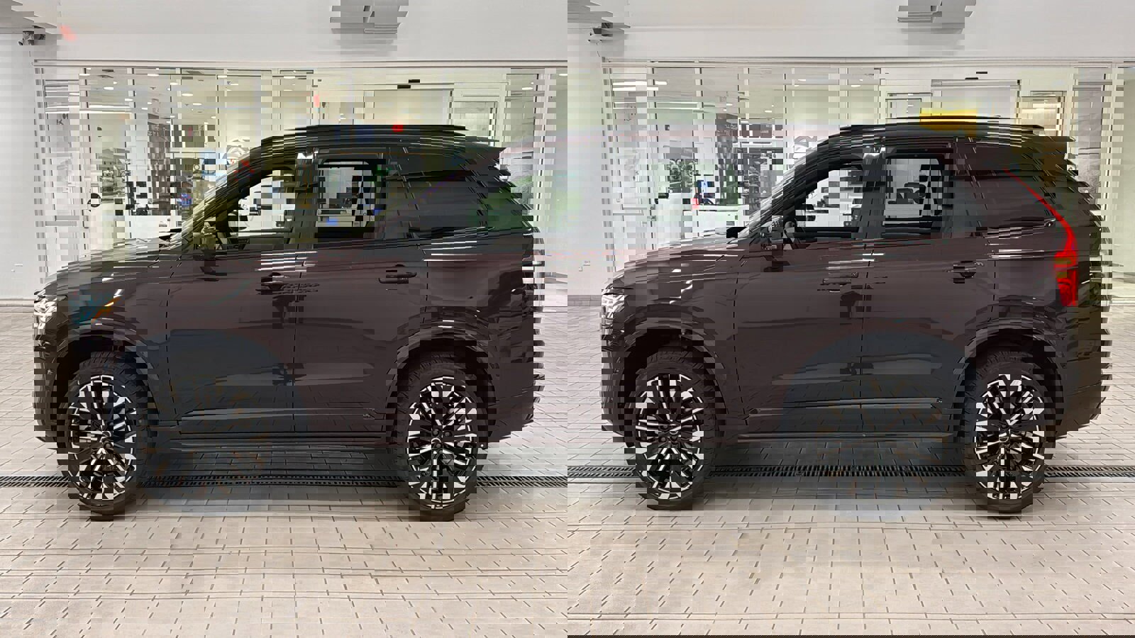 New 2026 Volvo XC90 B6 Ultra w/ Protection Package Premier image 8