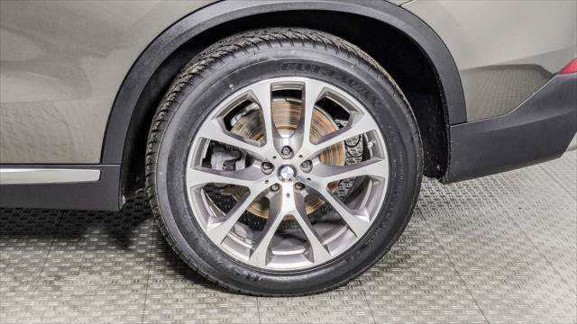 Used 2020 BMW X5 sDrive40i w/ Premium Package RWD image 36